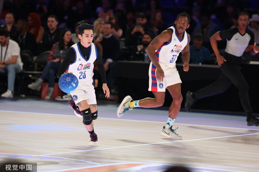 他常常在高 他常常在高